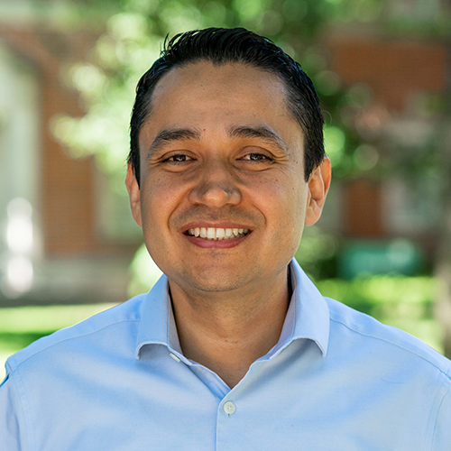 Dr. Rolando Aguirre Dr. Rolando Aguirre